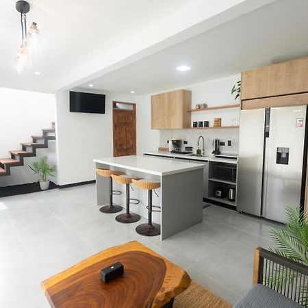 Casa Violeta Home Rentals Monteverde Exterior photo