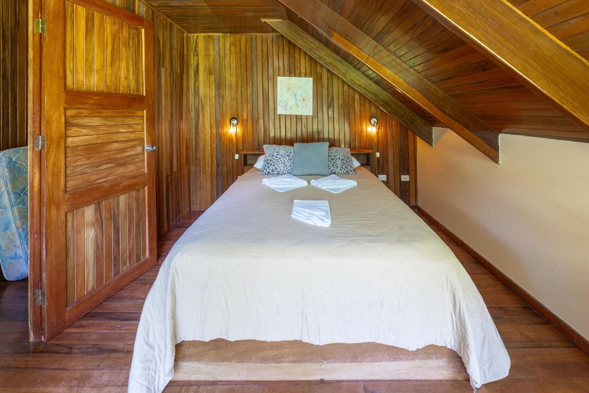 Casa Violeta Home Rentals Monteverde Exterior photo